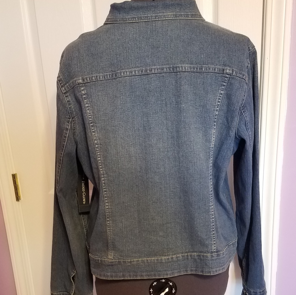 Jean Jacket - Picture 2 of 3